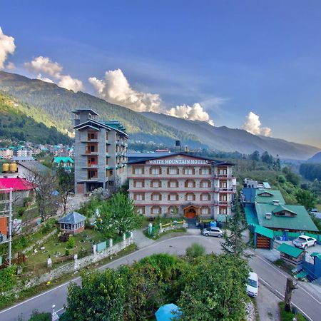 Hotel White Mountain à Manāli Extérieur photo