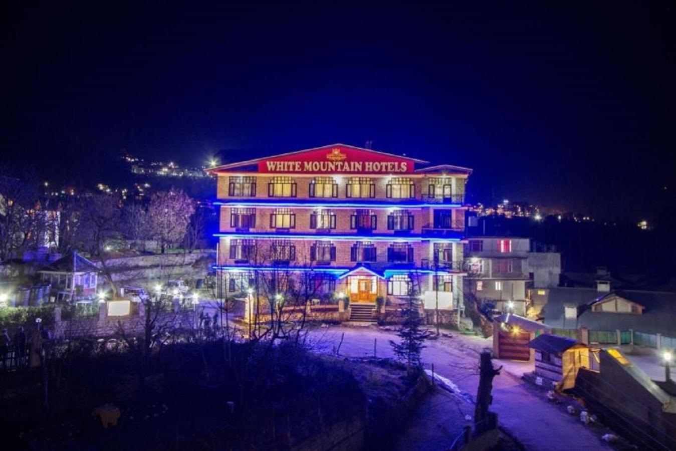 Hotel White Mountain à Manāli Extérieur photo