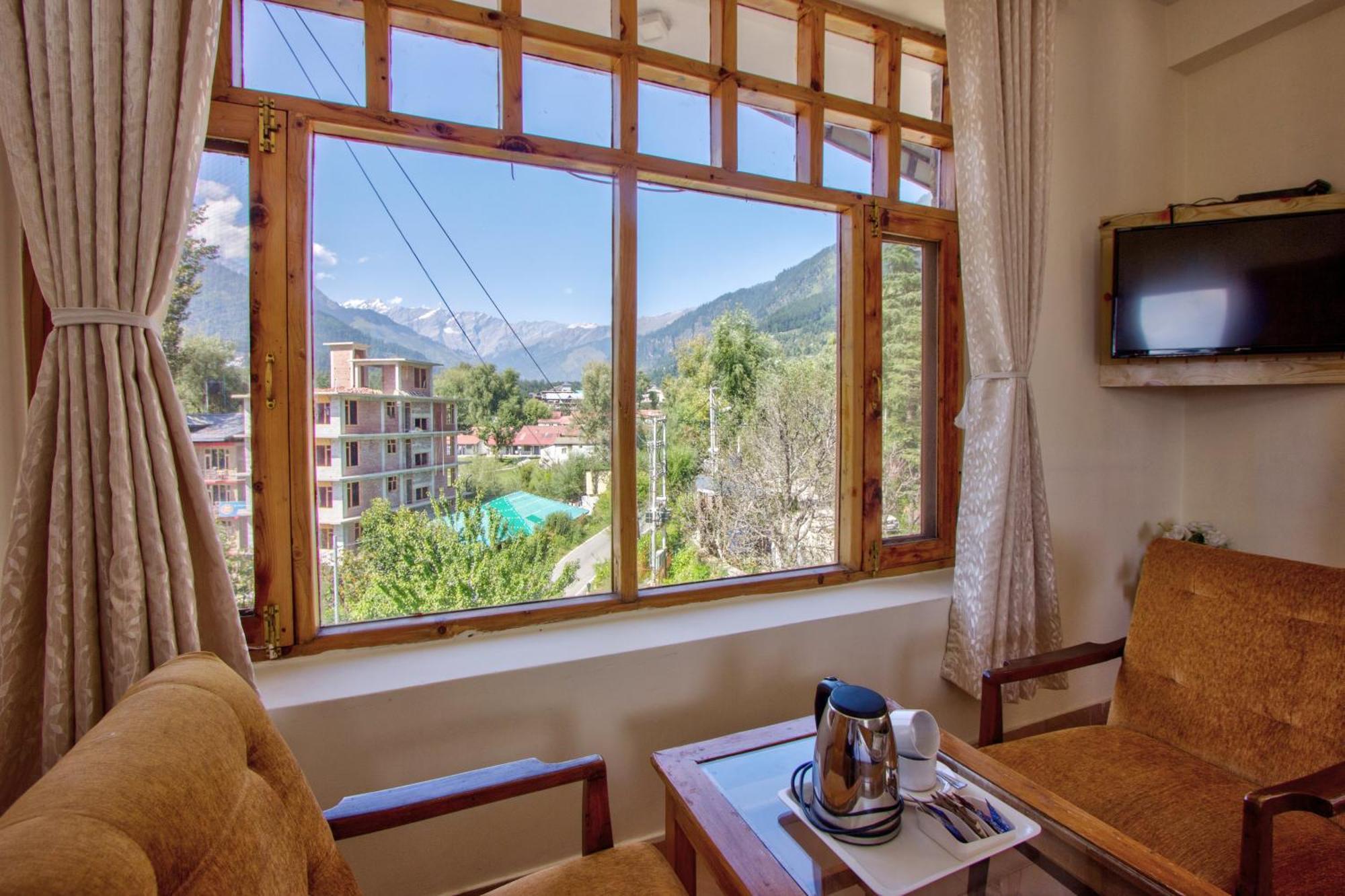 Hotel White Mountain à Manāli Extérieur photo