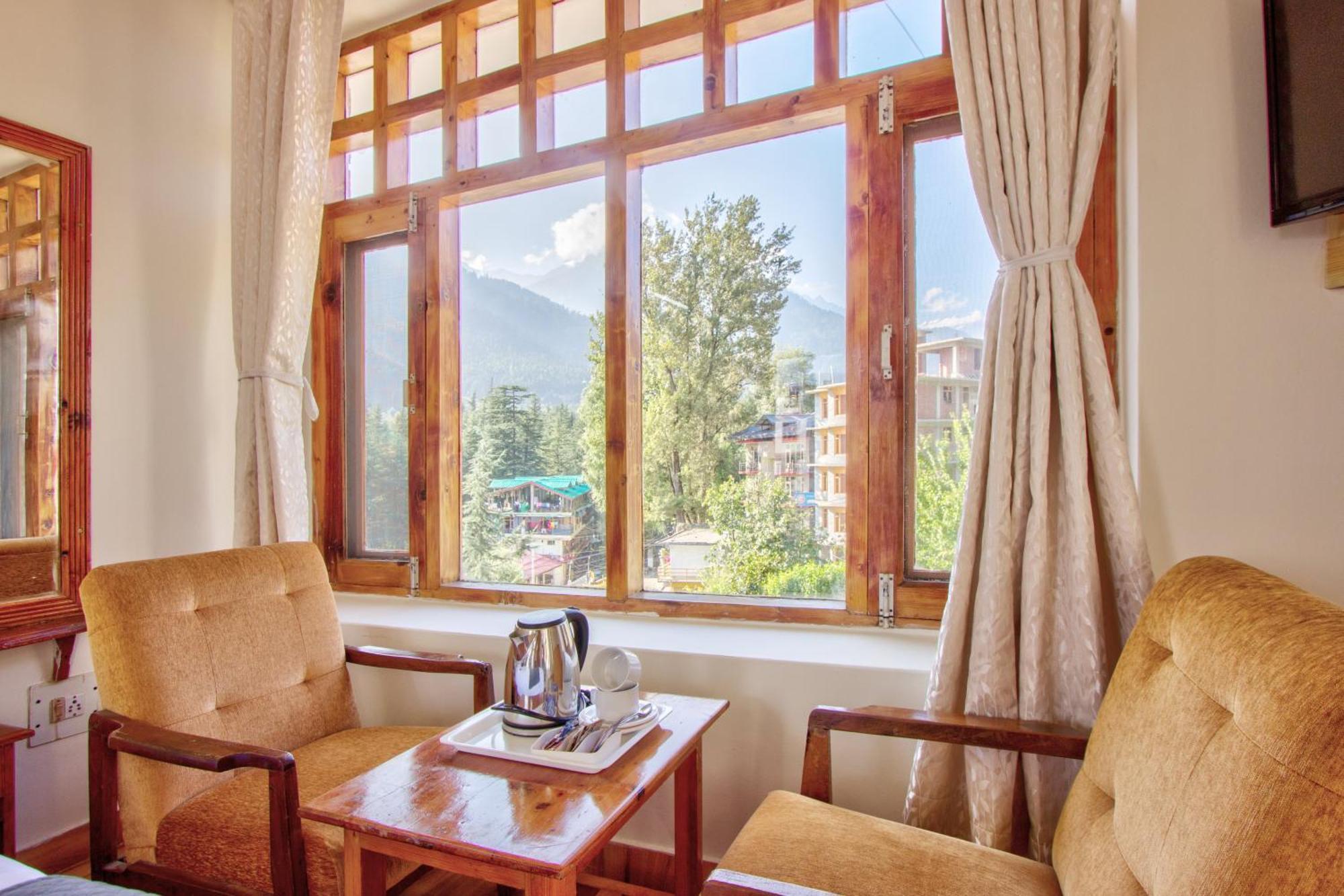 Hotel White Mountain à Manāli Extérieur photo