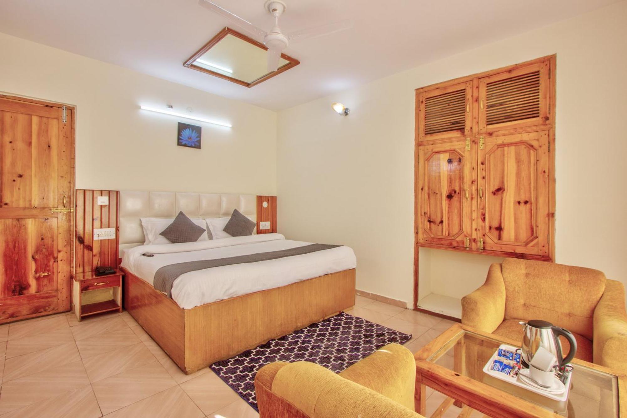Hotel White Mountain à Manāli Extérieur photo